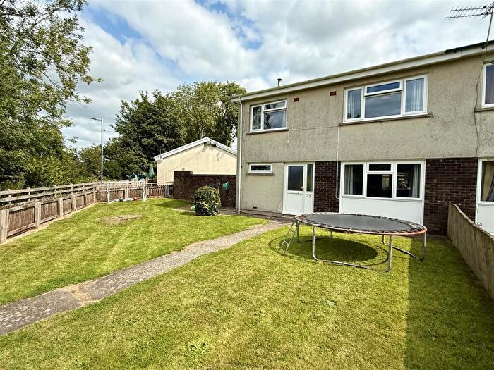 3 Bedroom House For Sale In Bro Henllys, Felinfach, Lampeter, SA48