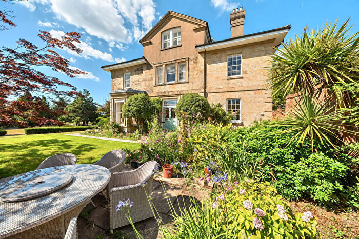 3 Bedroom Semi-Detached House For Sale In St. Leonards Park, Horsham, RH13