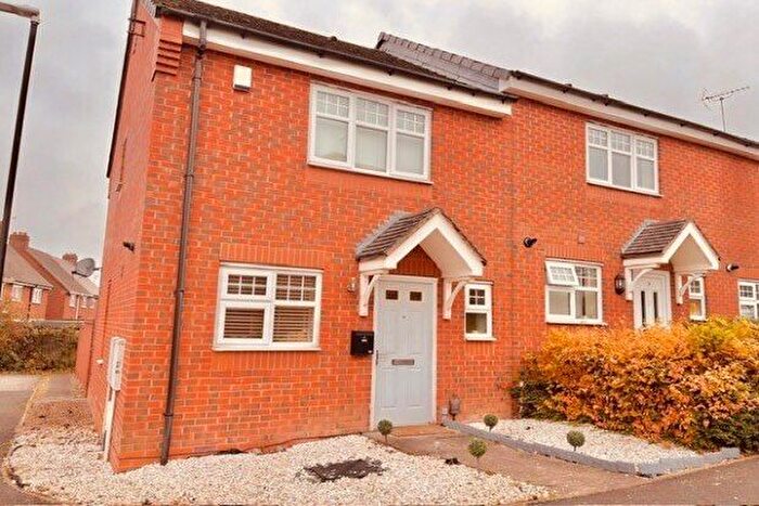 2 Bedroom End Of Terrace House To Rent In Bird Brook Close, Wednesbury, WS10
