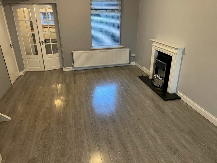 3 Bedroom Property To Rent In Springfield Street, Morriston, Swansea, SA6