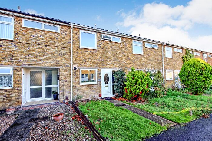 2 Bedroom Terraced House For Sale In Campkin Road, Cambridge, CB4