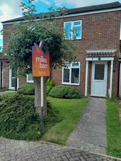 2 Bedroom Semi-Detached House To Rent In St. Benedicts Lawn, Ramsgate, CT11