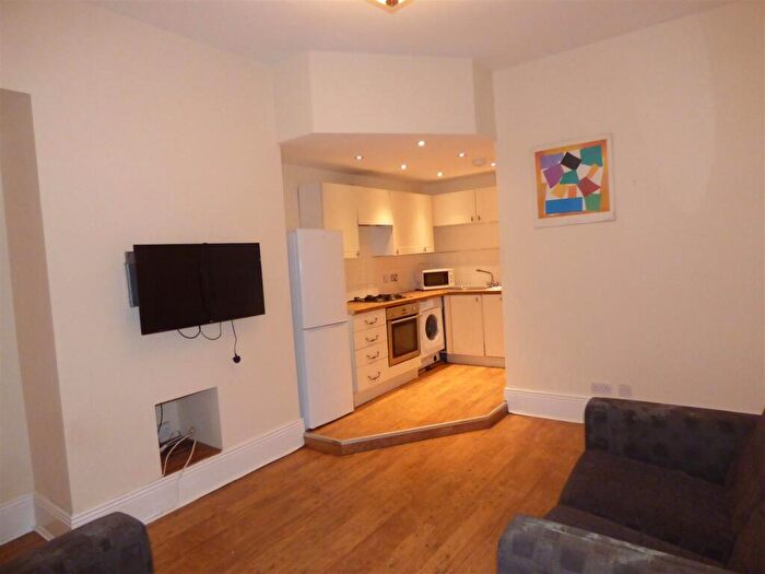 2 Bedroom Flat To Rent In Warton Terrace, Heaton, NE6