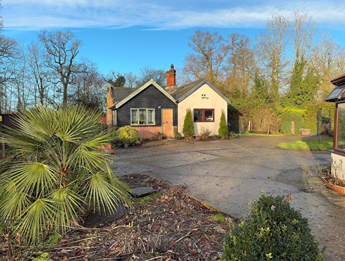 2 Bedroom Detached House For Sale In Norwich Road, Eye, IP23