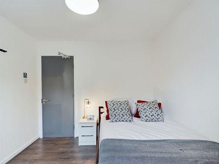 6 Bedroom Flat To Rent In Clint Road West, Liverpool, L7