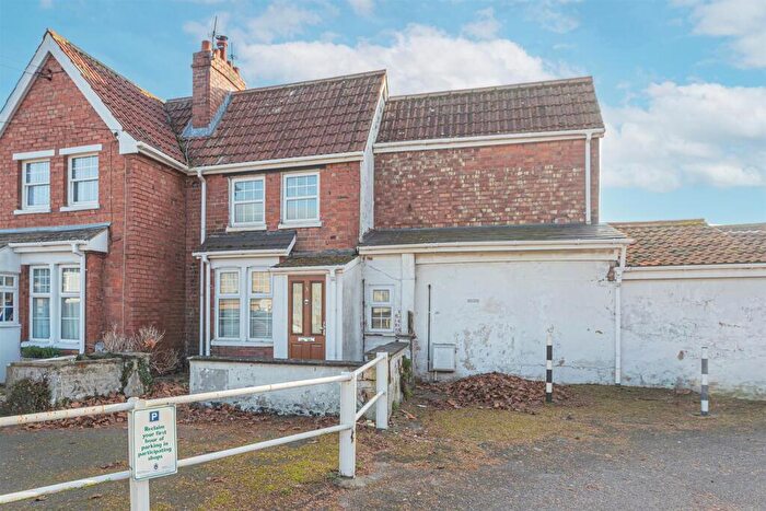 2 Bedroom Semi Detached House For Sale In Coburgh Square, Melksham, SN12