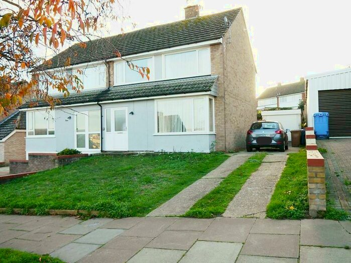 3 Bedroom Semi-Detached House To Rent In Radcliffe Drive, Ipswich, Suffolk, IP2