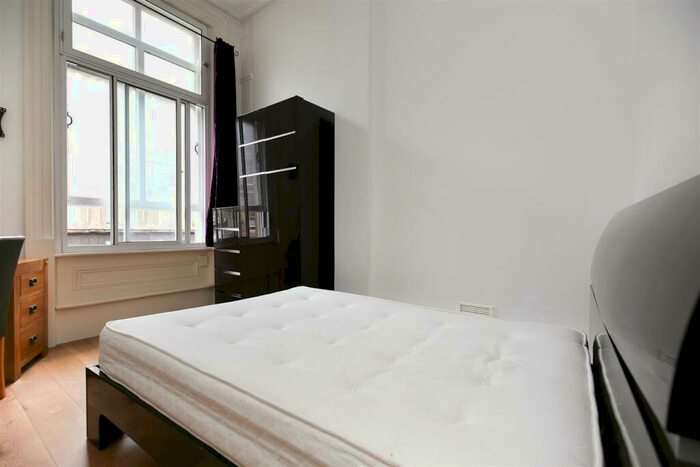 2 Bedroom Apartment To Rent In (£pppw)Grainger Street, City Centre, Newcastle Upon Tyne, NE1