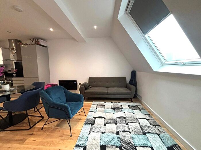 2 Bedroom Duplex To Rent In New School House, Legge Lane, Birmingham, West Midlands, B1