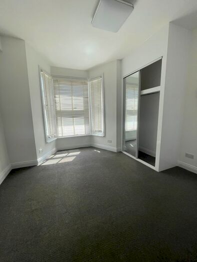 Studio To Rent In Leighton Road, London, NW5