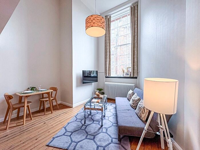 1 Bedroom Flat To Rent In Flat, Mcdonald Road, Broughton, Edinburgh, EH7