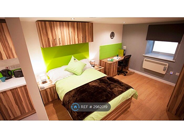 Studio To Rent In Kirkgate, Huddersfield, HD1