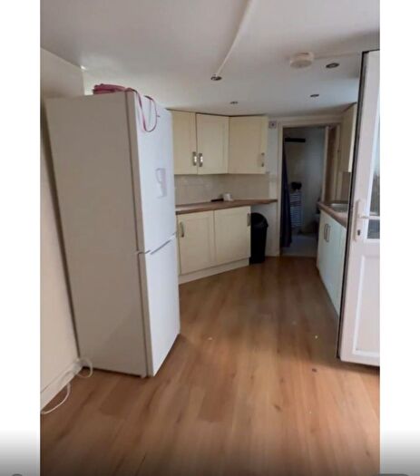 Studio To Rent In Romsey Road, Dagenham, RM9