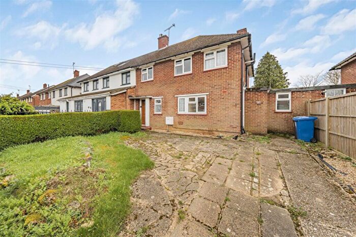 3 Bedroom Semi Detached House For Sale In Westmead, Windsor, SL4