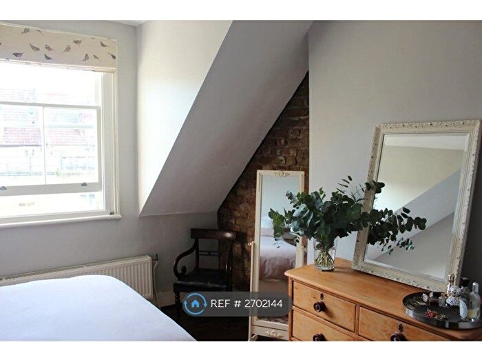 1 Bedroom Flat To Rent In Callcott Road, London, NW6