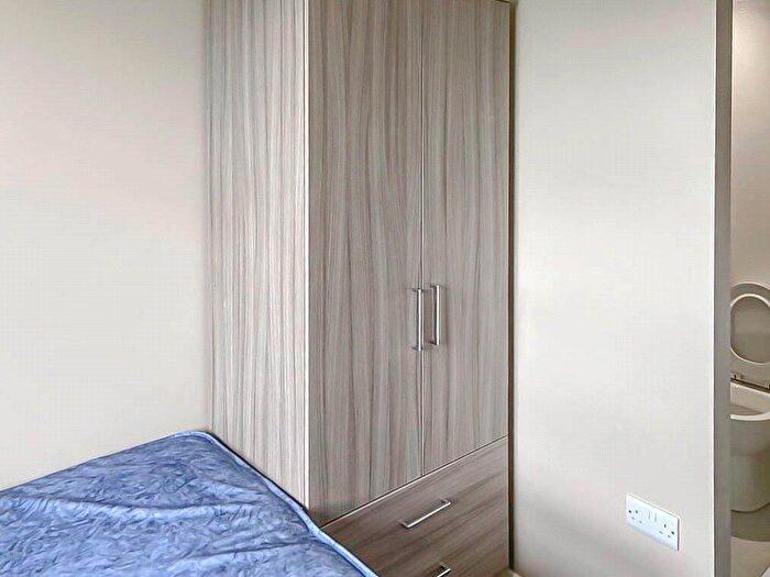 7 Bedroom Apartment To Rent In Stokes Croft, Bristol, BS1