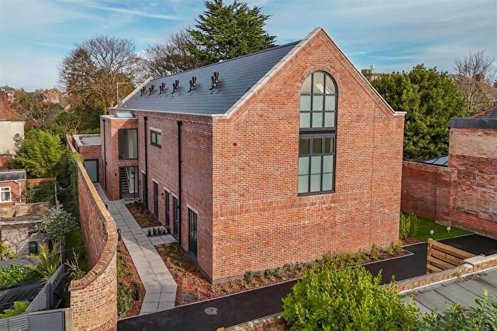 1 Bedroom Apartment For Sale In R L Stevenson Avenue, Westbourne, BH4