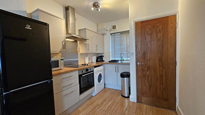 2 Bedroom Flat To Rent In Arbury View, Arbury Road, Cambridge, CB4
