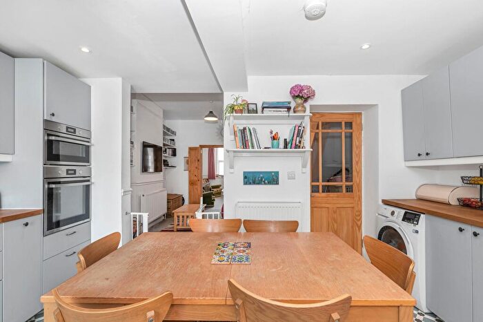 3 Bedroom House For Sale In Two Mile Hill Road, Bristol, BS15