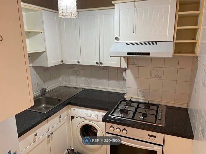 1 Bedroom Flat To Rent In Downfield Place, Edinburgh, EH11