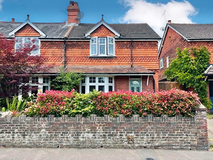 2 Bedroom Semi-Detached House To Rent In Lingfield, Surrey, RH7