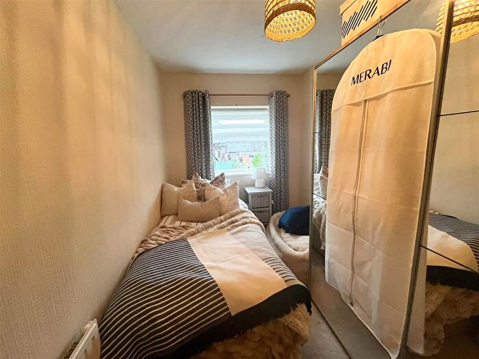 2 Bedroom Cottage To Rent In Chapel Lane, Wilmslow, Cheshire, SK9