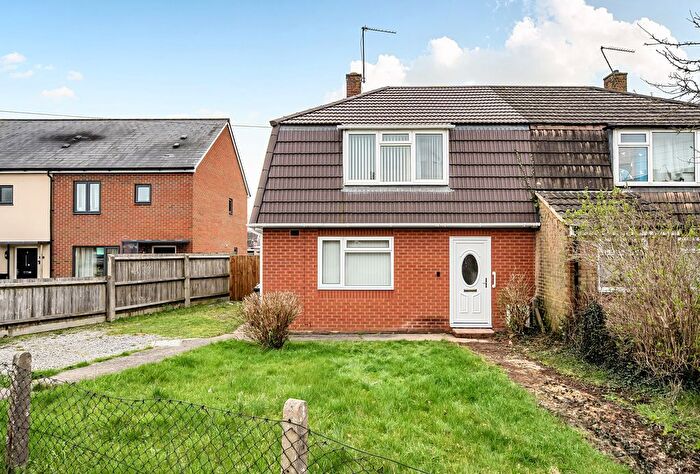 3 Bedroom Semi-Detached House For Sale In Oldlands Avenue, Coalpit Heath, Bristol, Gloucestershire, BS36
