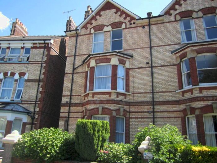 1 Bedroom Flat To Rent In Powderham Crescent, Exeter, EX4