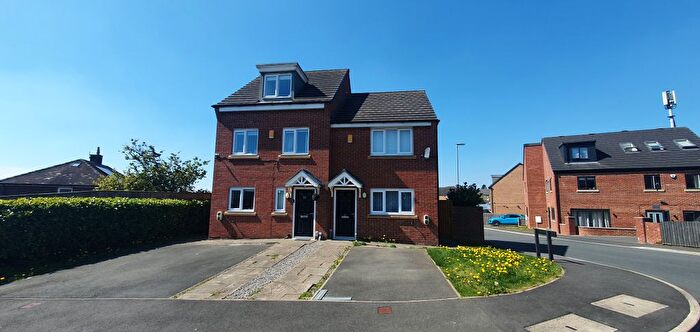 2 Bedroom Semi-Detached House To Rent In Future Fields, Bradford, BD6