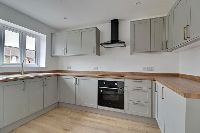 3 Bedroom Terraced House For Sale In Jessie Road, Bedhampton, Havant, PO9