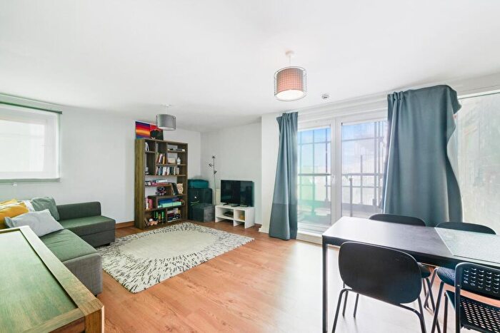 2 Bedroom Apartment To Rent In Erebus Drive, London, SE28