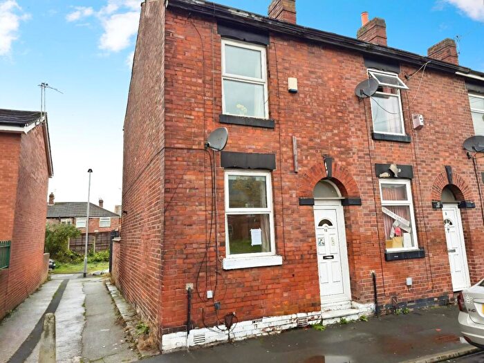 2 Bedroom End Of Terrace House For Sale In Swanhill Close, Manchester, Greater Manchester, M18