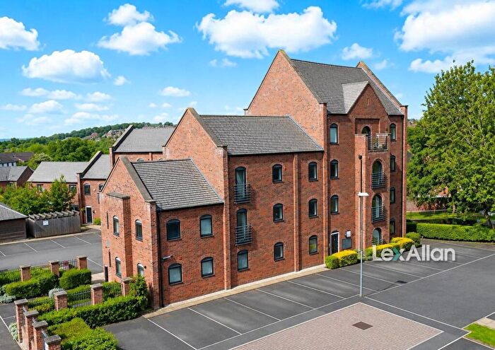 2 Bedroom Apartment For Sale In Argyle Close, Stourbridge, DY8