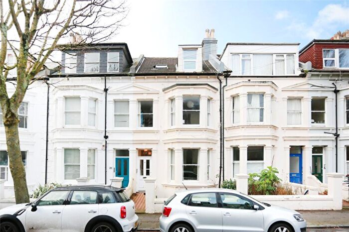 2 Bedroom Flat To Rent In Connaught Road, Hove, BN3