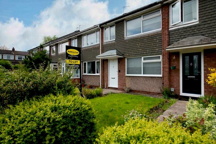 3 Bedroom Mews To Rent In Nuttall Avenue, Whitefield, M45