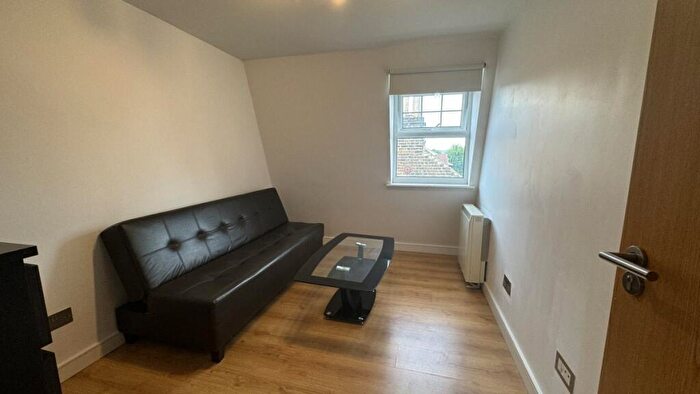 4 Bedroom Flat To Rent In Criterion Mews, Upper Holloway, N19