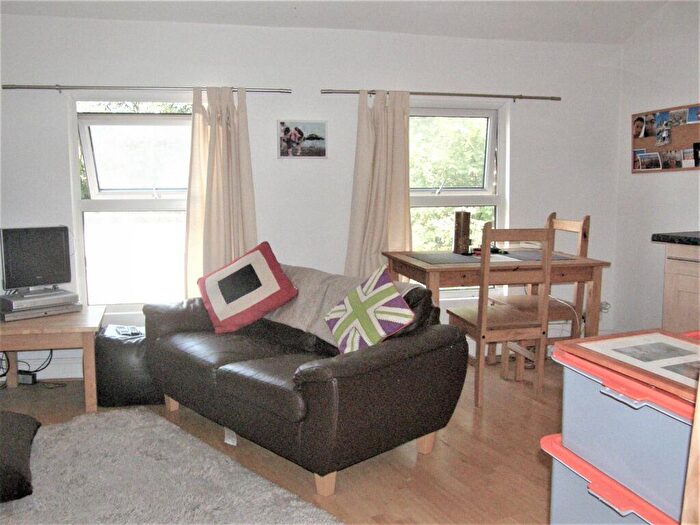 1 Bedroom Flat To Rent In Cotswold Street, West Norwood, London, SE27