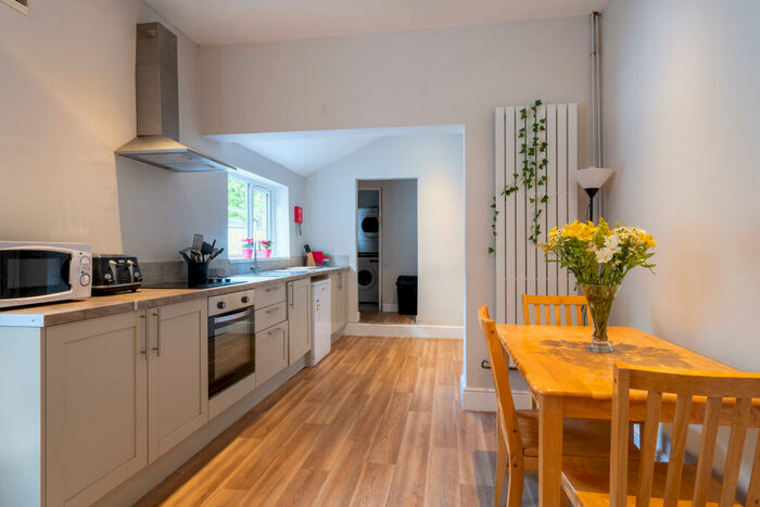 4 Bedroom Terraced House To Rent In Richmond Road, Lincoln, LN1