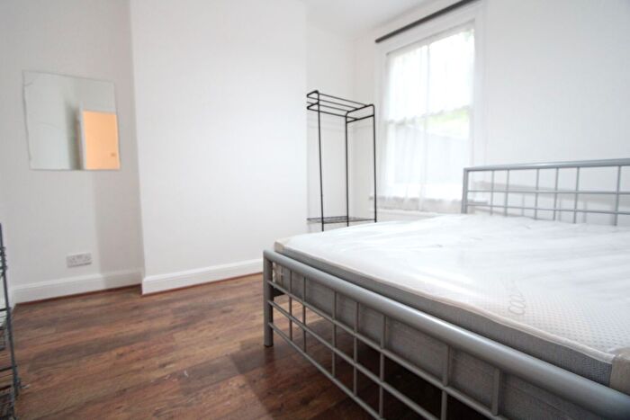 4 Bedroom Terraced House To Rent In Quicks Road, Wimbledon, SW19