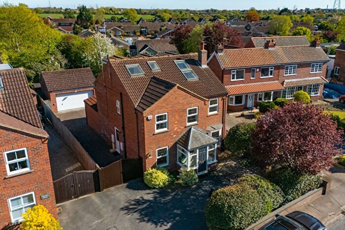 5 Bedroom Detached House For Sale In Stockton Lane, York, YO31