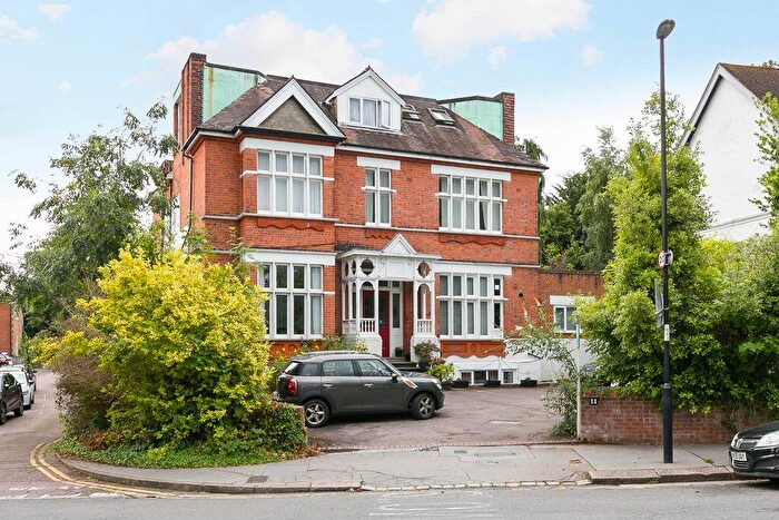 2 Bedroom Flat To Rent In Normanton Road, South Croydon, CR2