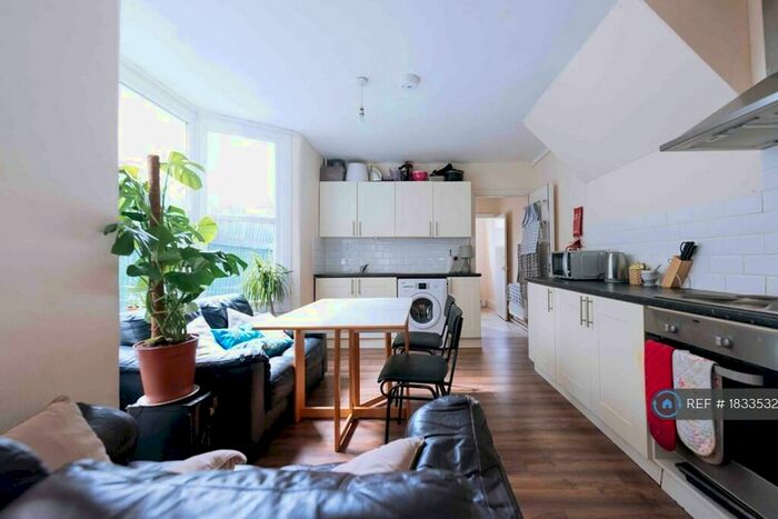 5 Bedroom Semi-Detached House To Rent In Ethnard Road, London, SE15