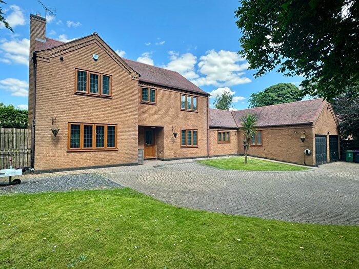 4 Bedroom Detached House For Sale In High Street, Caythorpe, Grantham, NG32