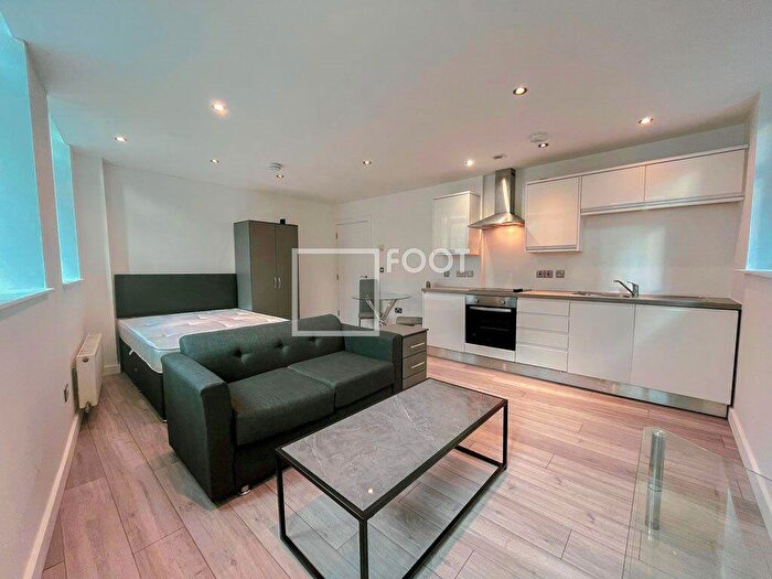 Flat To Rent In The Mill House, Sunbridge Road, BD1