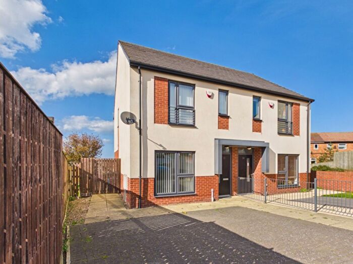 2 Bedroom Semi Detached House For Sale In St Peters Road, Whitby, YO22