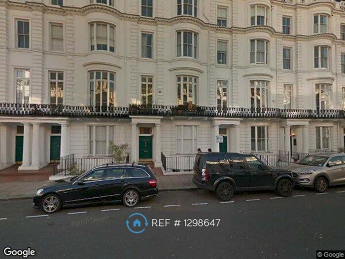 2 Bedroom Flat To Rent In Gloucester Terrace, London W2