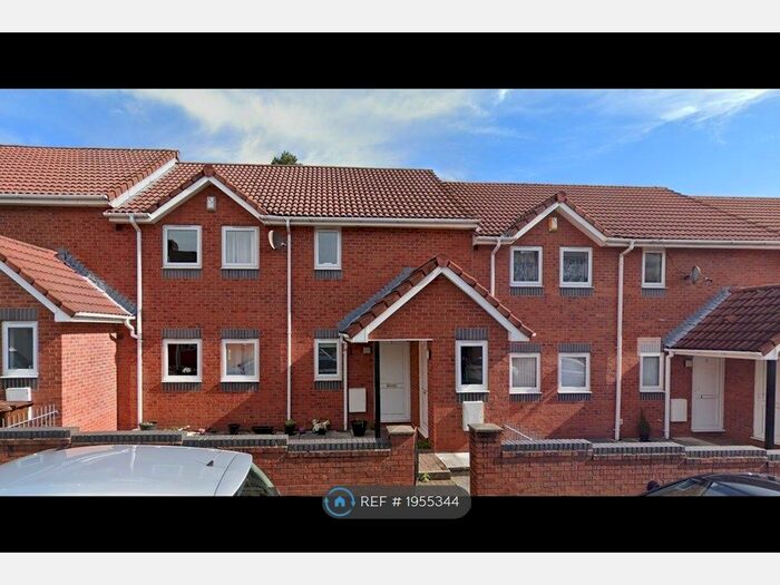 2 Bedroom Flat To Rent In Legh Street, Golborne, Warrington, WA3