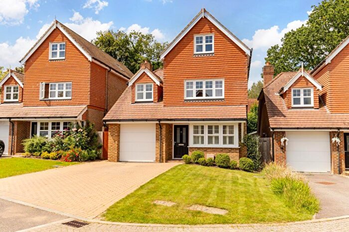 4 Bedroom Detached House For Sale In Hightrees, Ifield, RH11