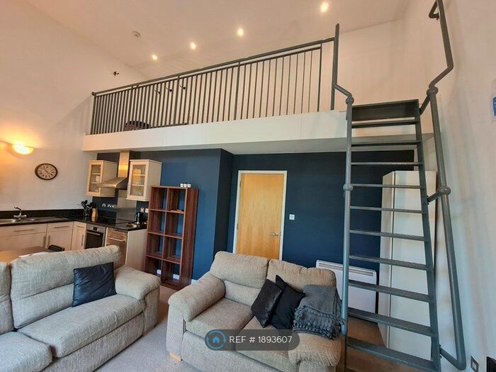 2 Bedroom Flat To Rent In Penistone House Block C, Sheffield, S3