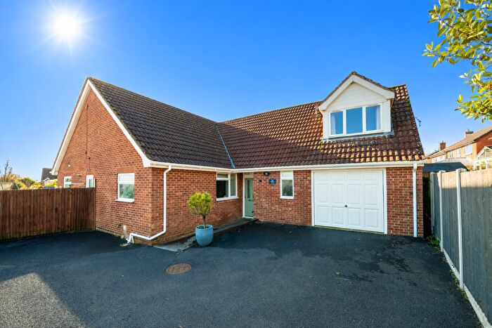 4 Bedroom Detached House For Sale In Fair Oak, SO50